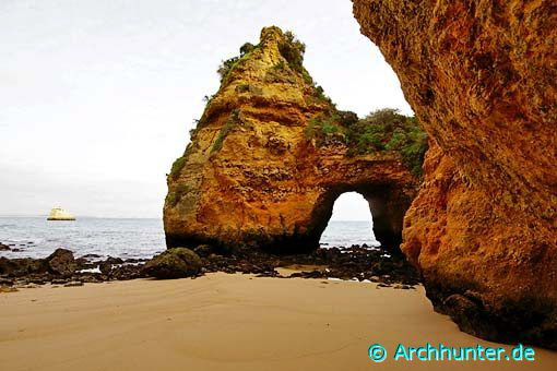 No name near Dona Ana-Portugal