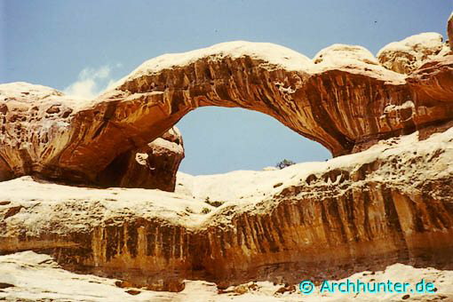 Caterpillar Arch-Utah