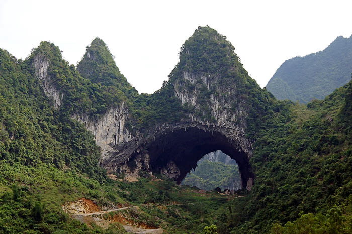 Shegeng (Chuandong) Tunnel-China